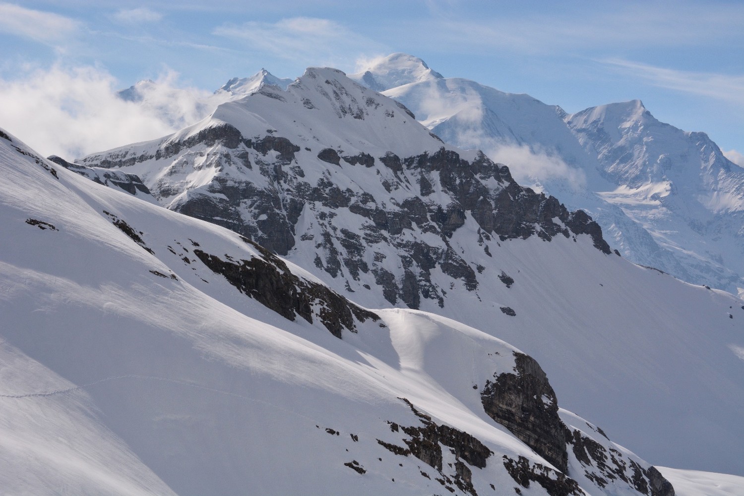 le mont-blanc fume