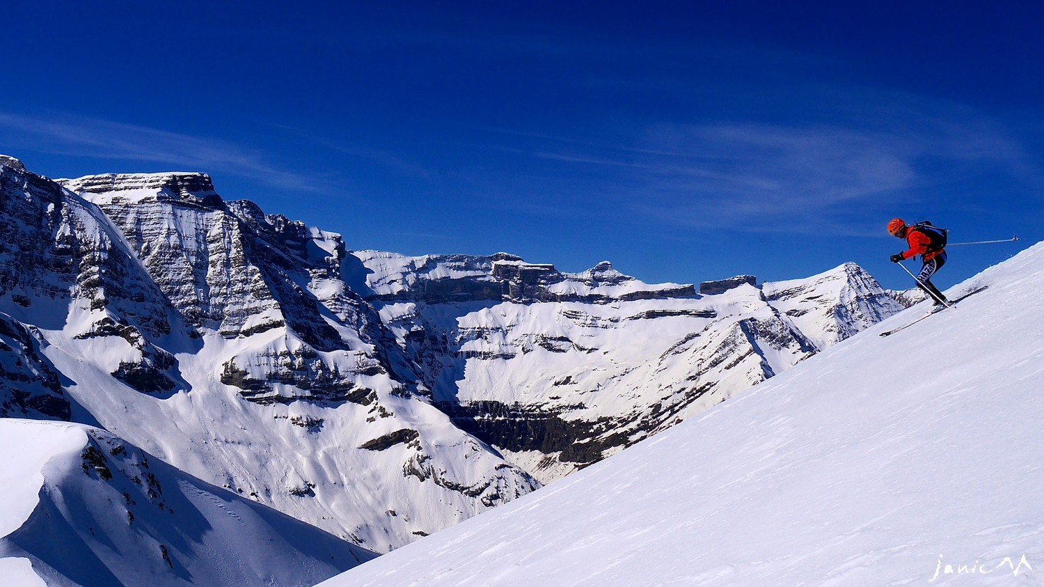 En piste face au cirque