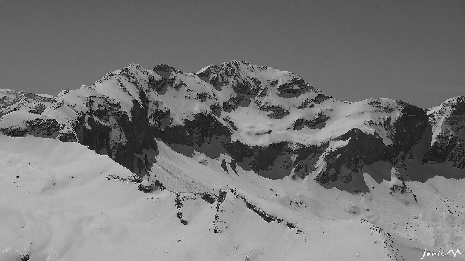 La Face Nord de la Munia fort enneigée