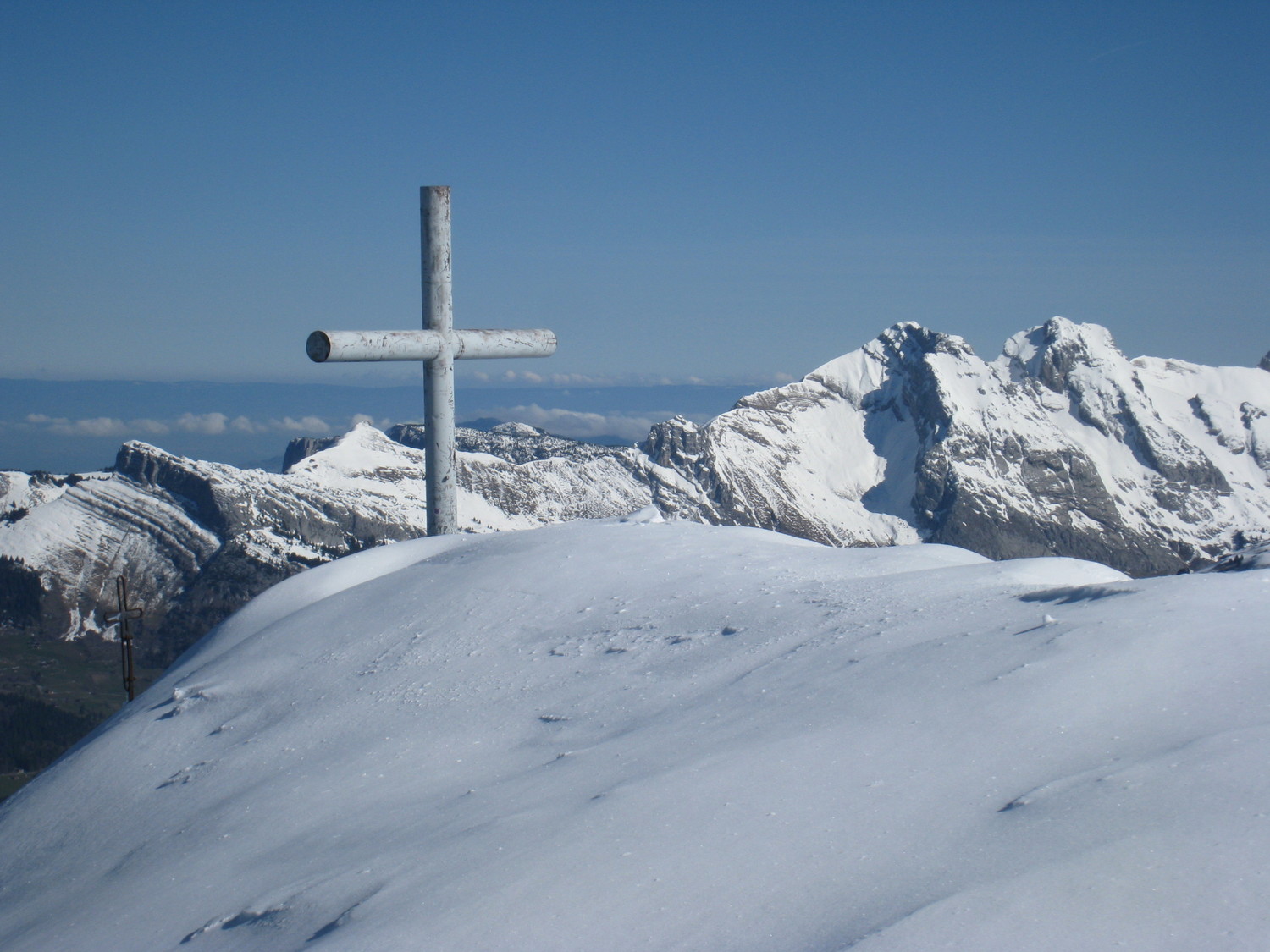la Croix- Aig des Calvaires(2322m)