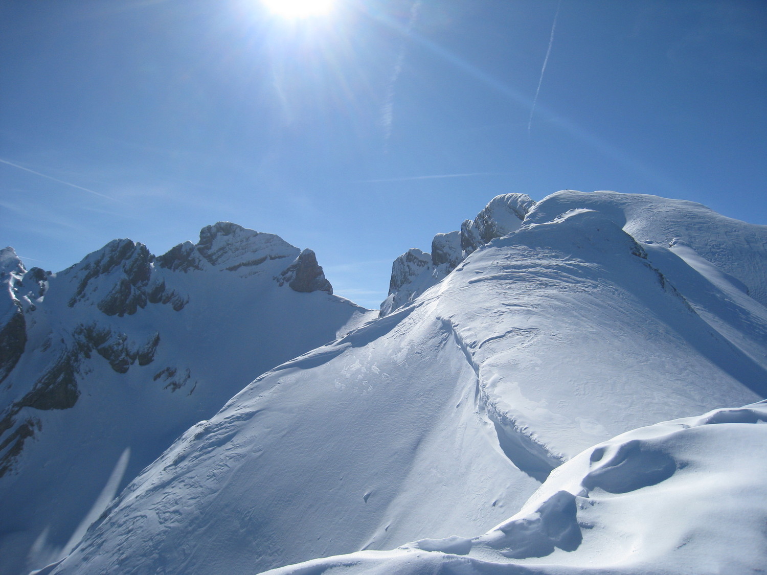 La Porte des Aravis vue depuis Aig des Calvaires