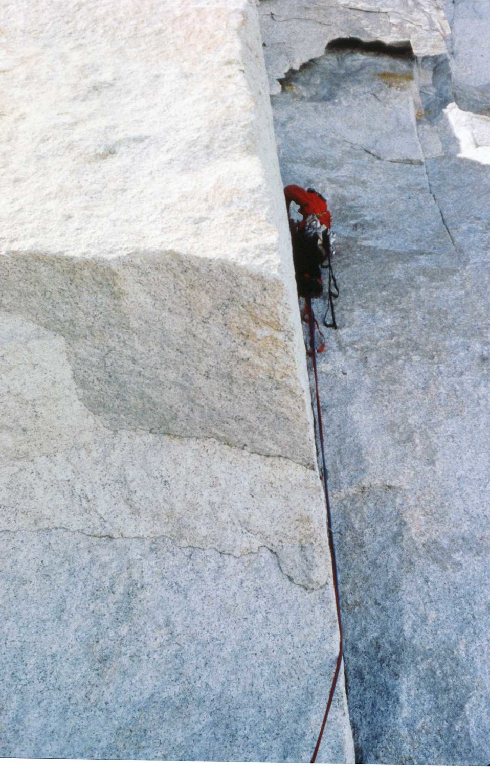 En el diedro de 6b+, pero escalando en artificial A1.