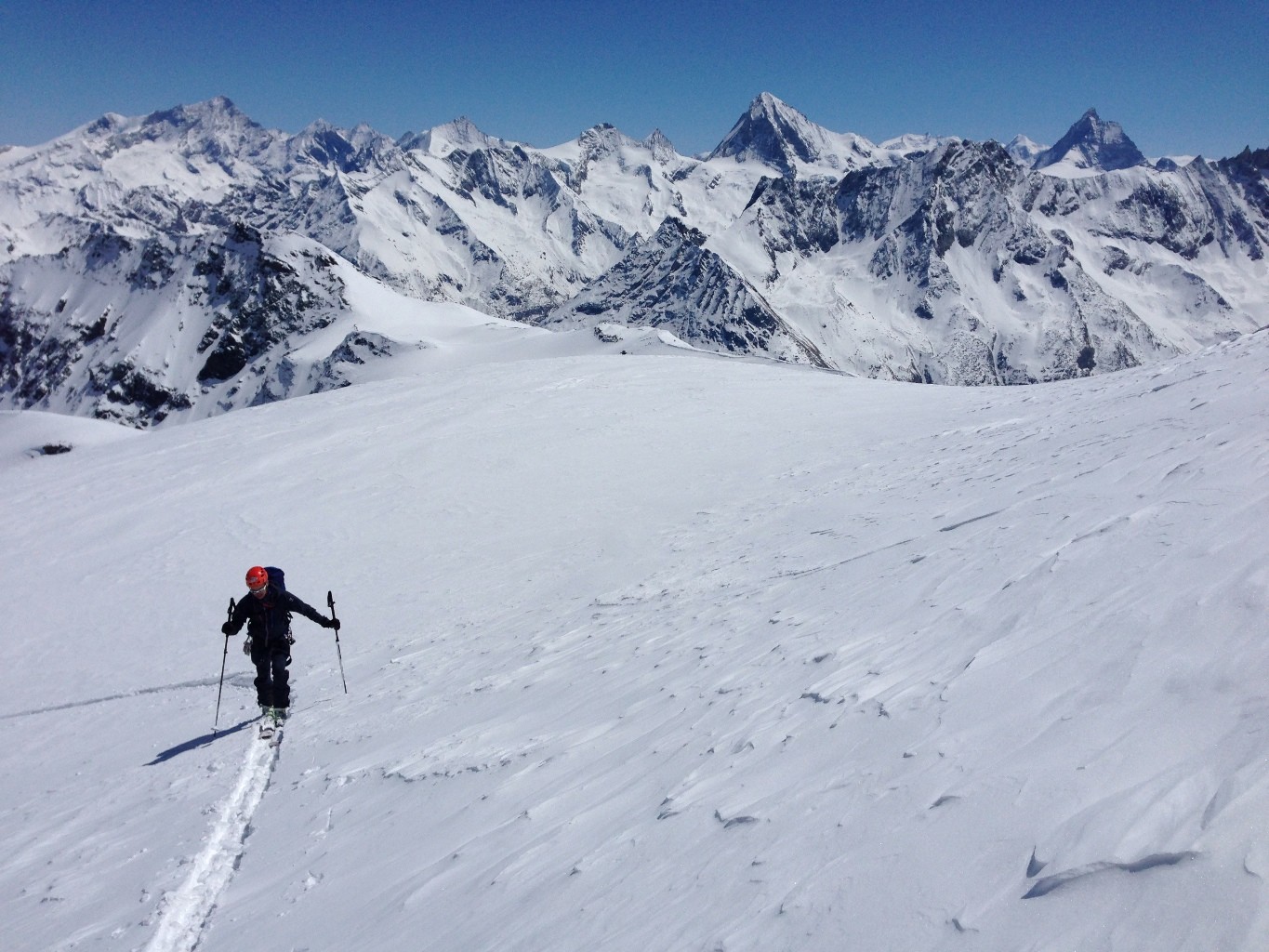 On remet les skis pour les 80 derniers mètres.