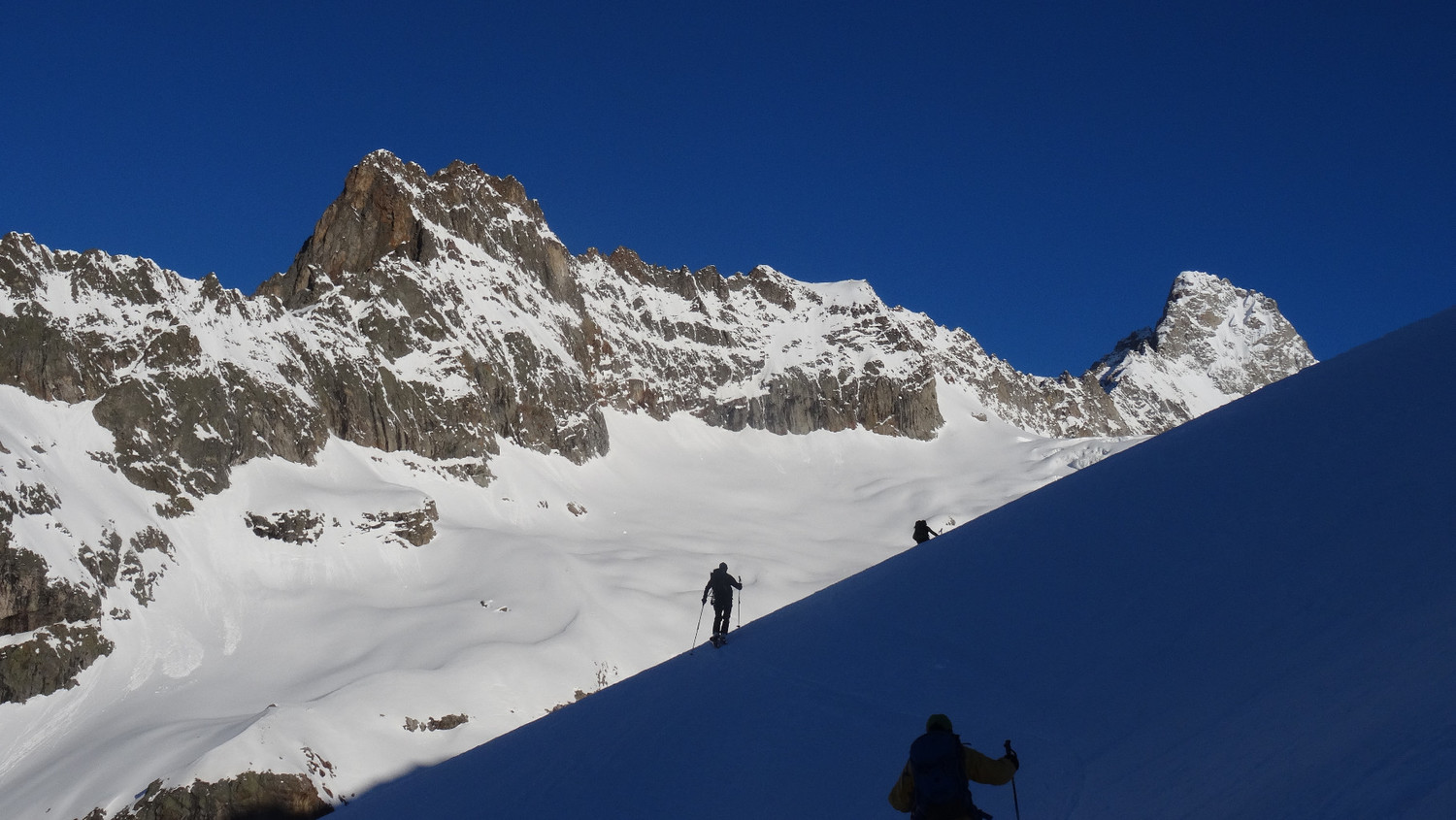 Arrivée face aux Mont Rouges du Triolet