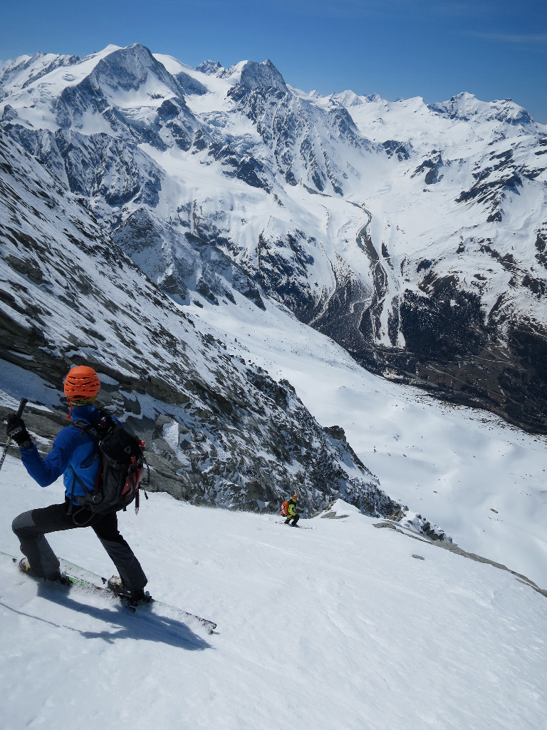 Avant de basculer dans la prtie étroite du couloir