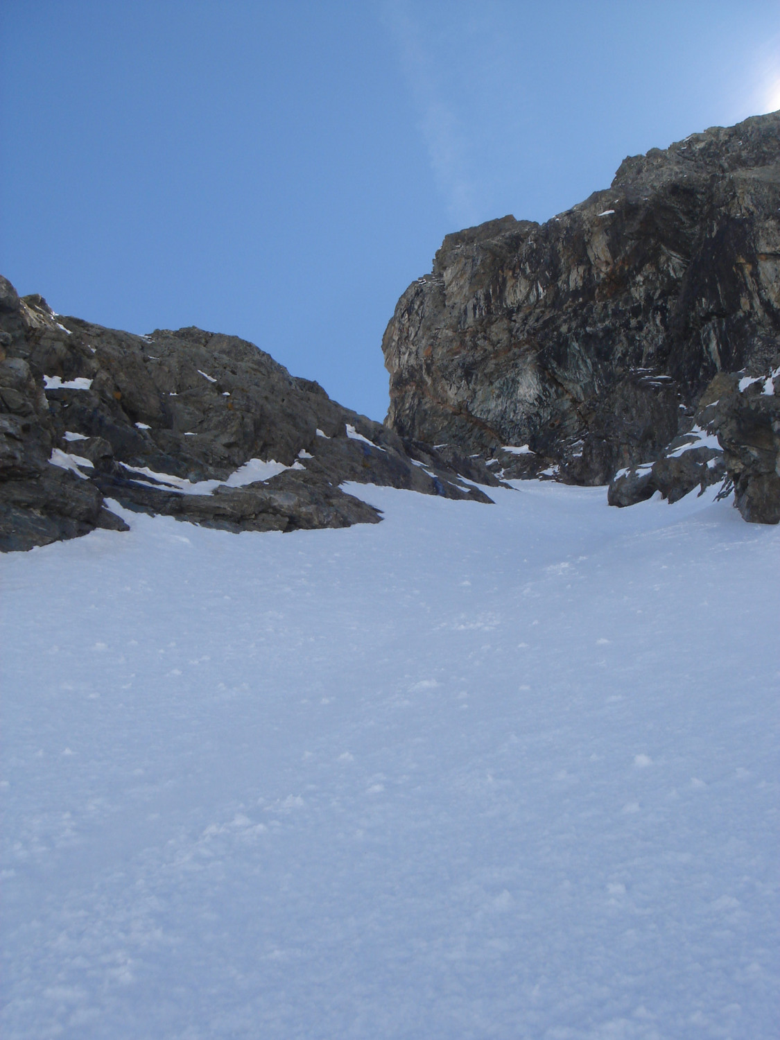 Couloir coudé d'attaque