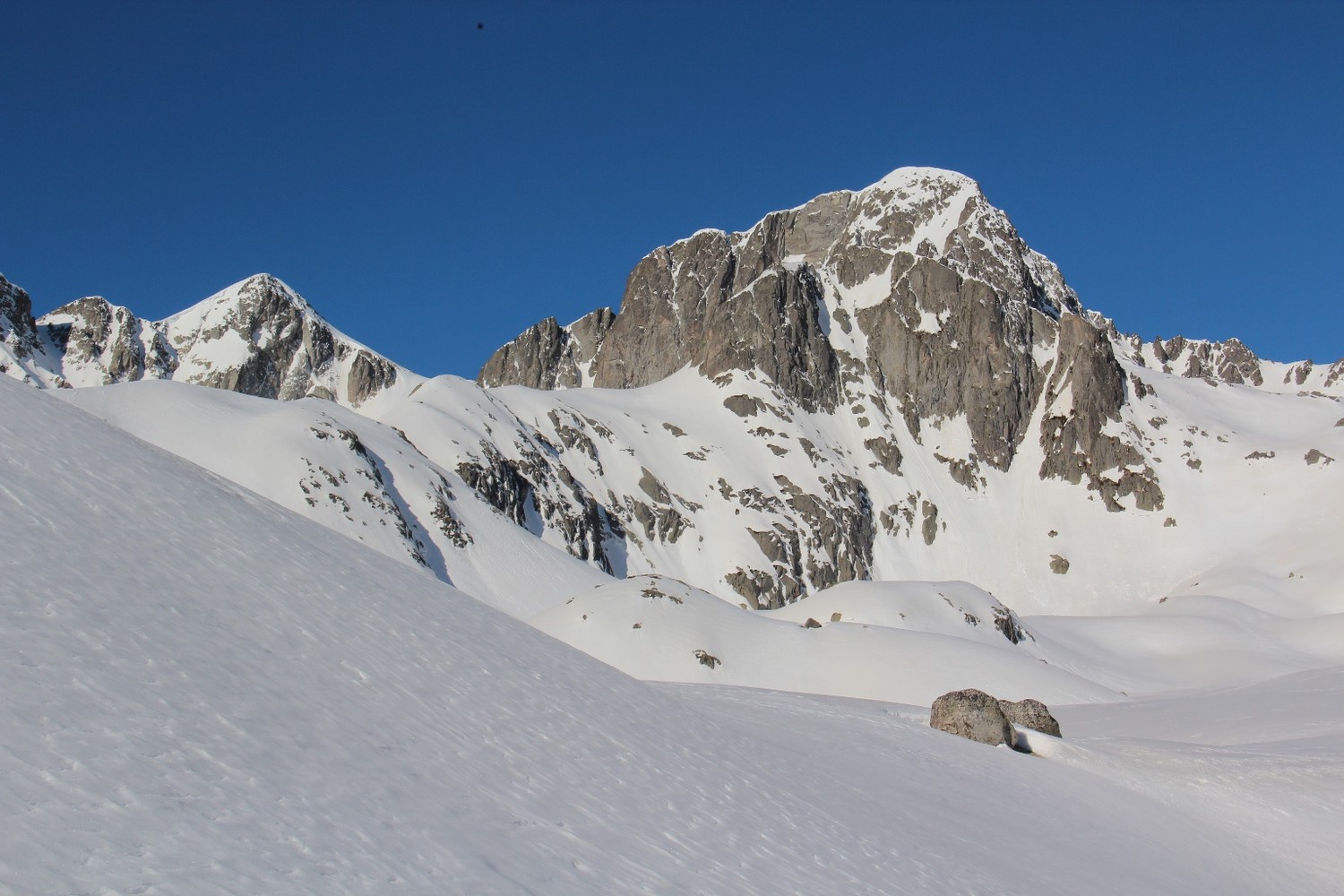 Première vue du Cambalès, après 3h de marche !