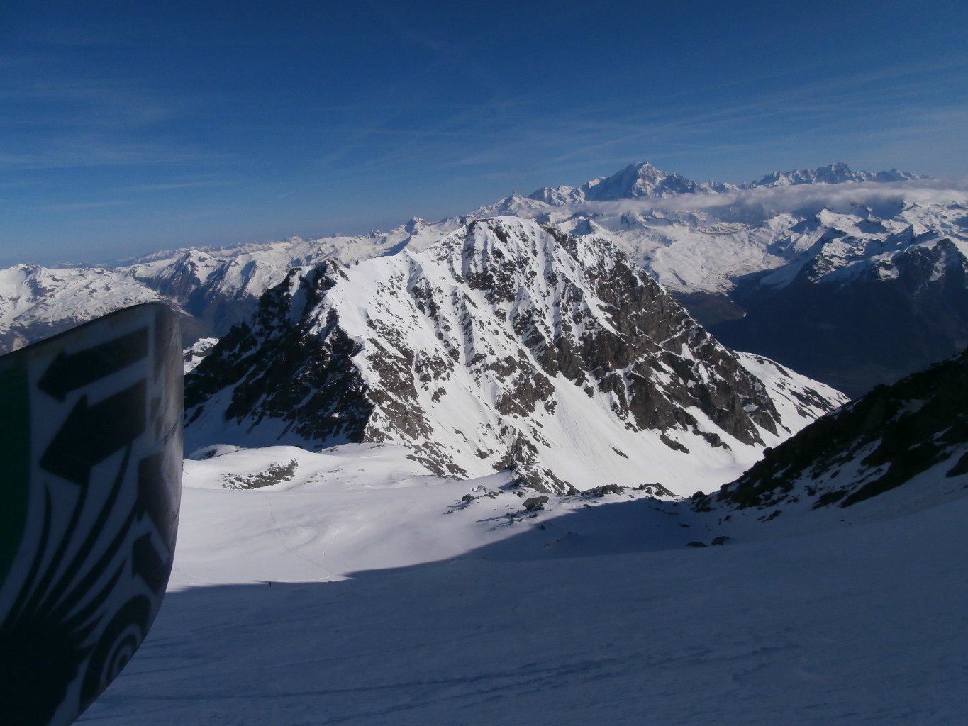 Les pentes sud et est de l'aiguille rouge peu avant d'arriver au col des roches