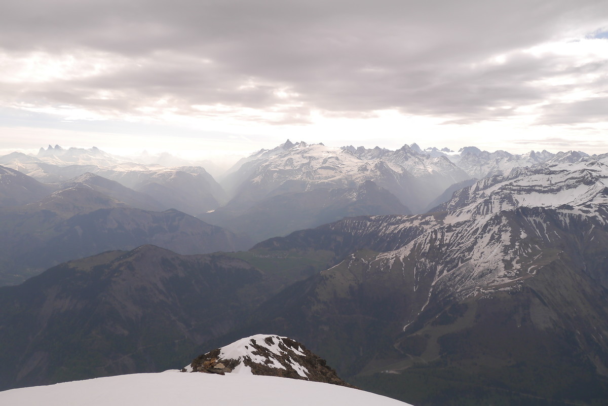 Oisans laiteux