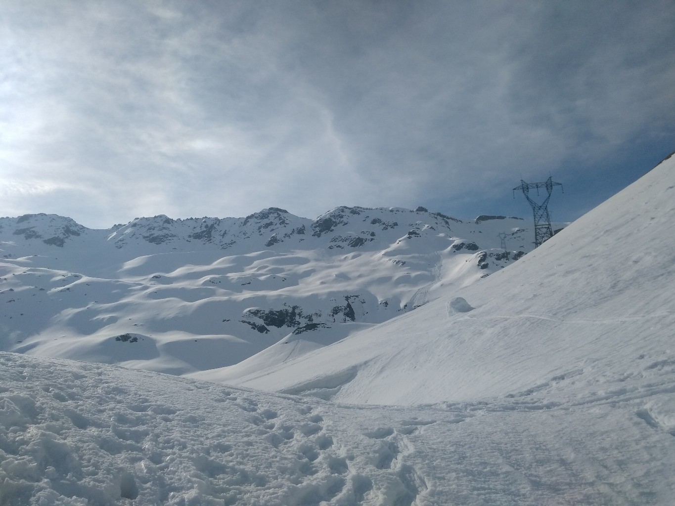 Belles conditions d'enneigement dans cette combe