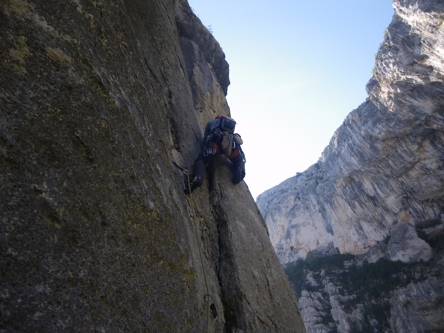 L2: en face la falaise de la ramirole