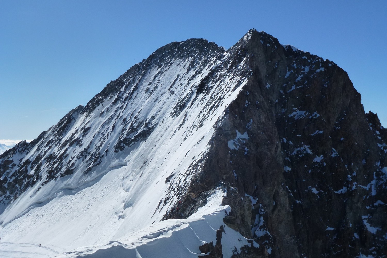 La barre vue du dôme