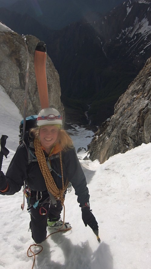 Claire profite de la forme de Sophie