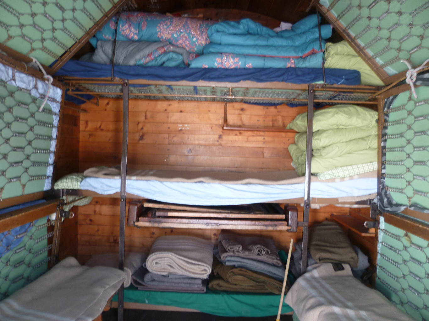 Intérieur du bivouac Ivrea