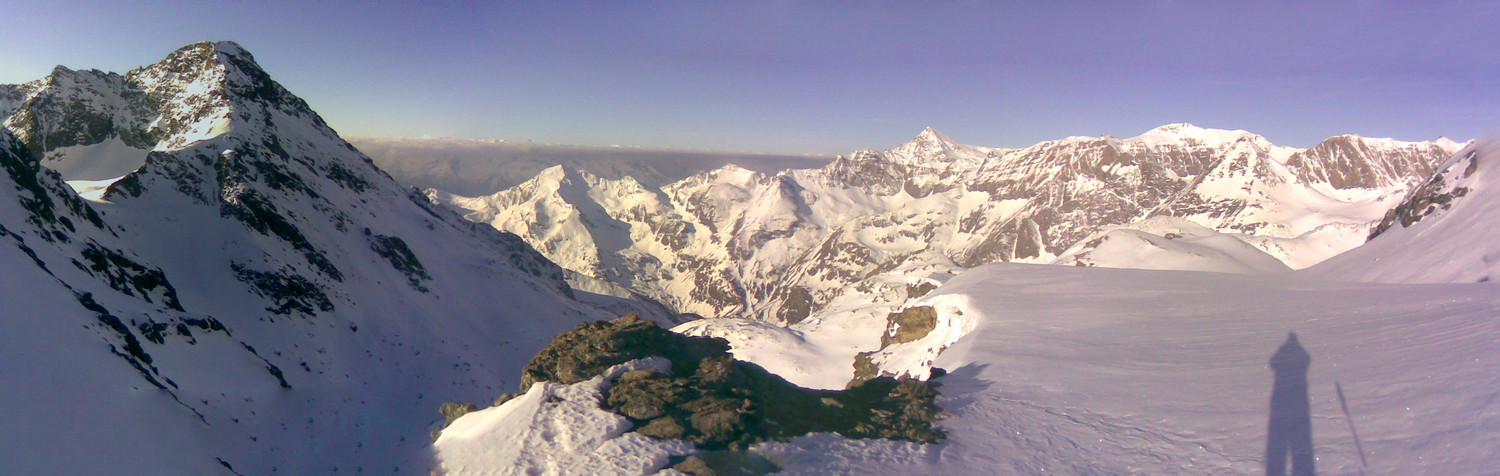 Du collet, vue de la Rocciamelone, au centre, à gauche la Punta del Sole