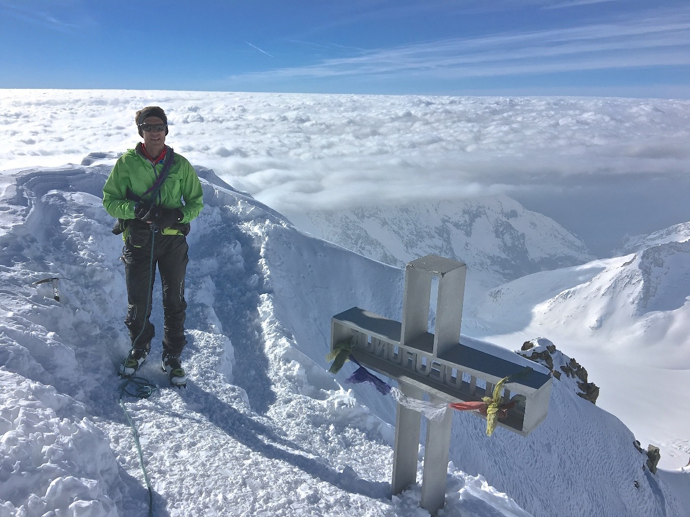 Météo vers le S - sommet Finsteraarhorn