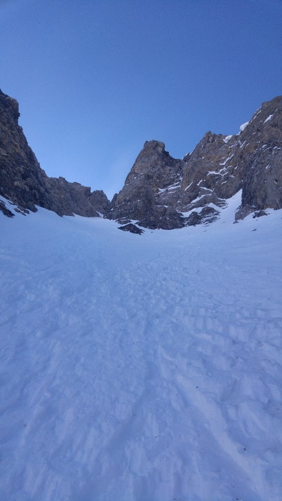 la partie large du couloir