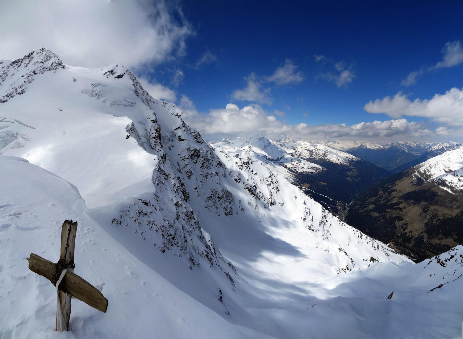 In cima verso la Val Cerena