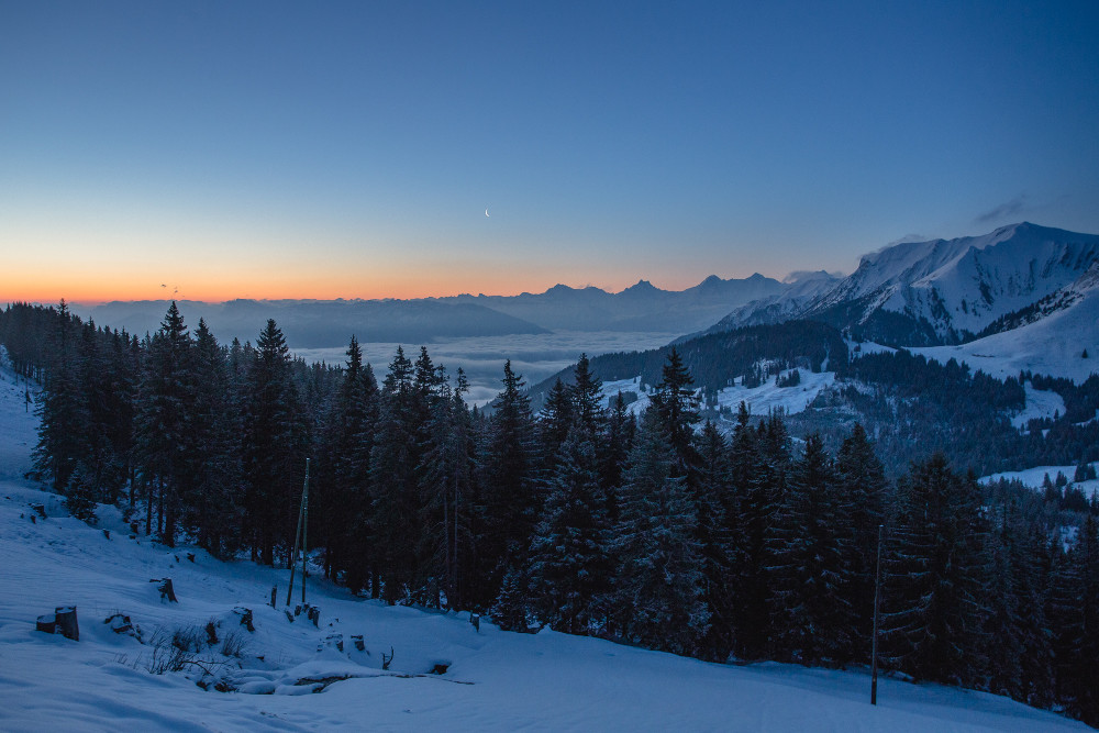 Lever du jour sur le lac de Thun