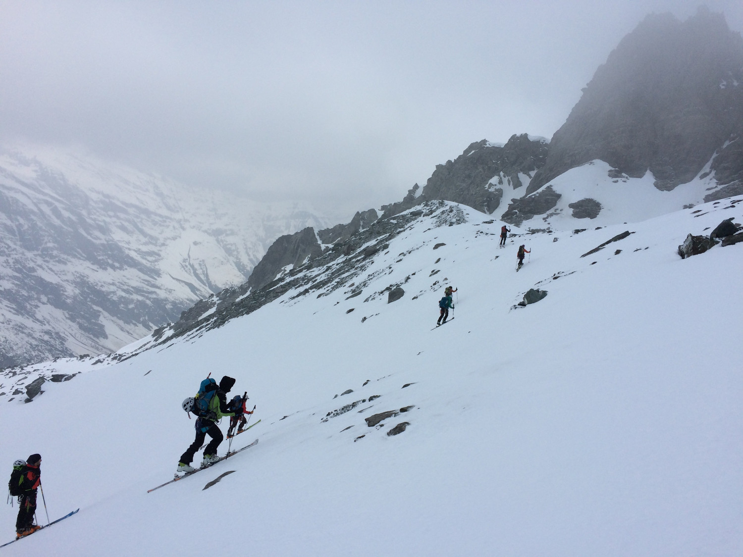 J4 ski sous les nuages