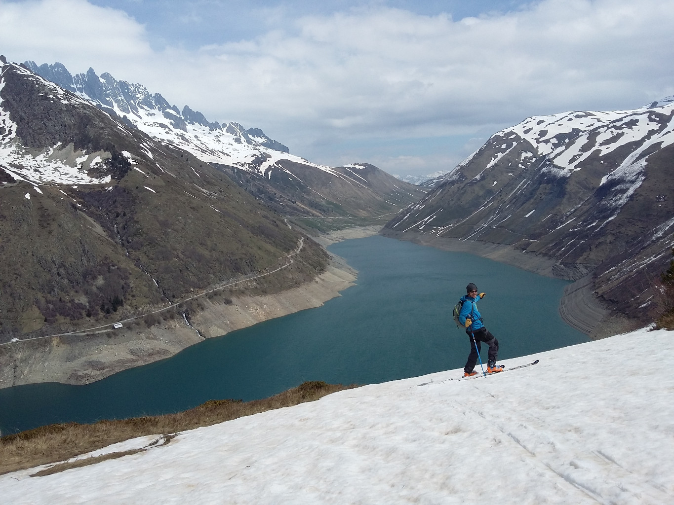 Un petit air de fjord norvégien ce barrage !