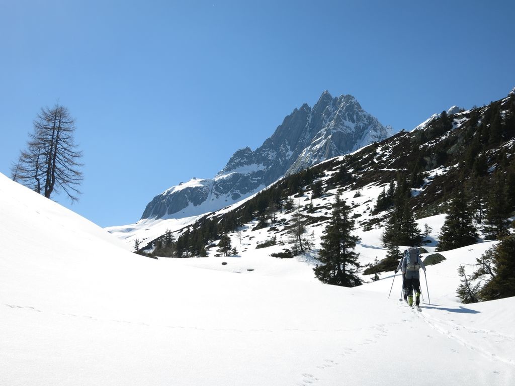 Montée à Salbit Hütte, Salbitschijen