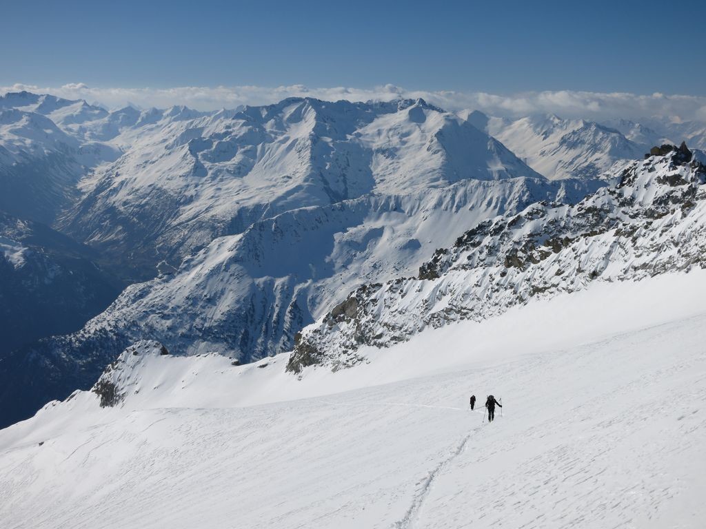 Montée au Rorspitzli sur le Rorfirn