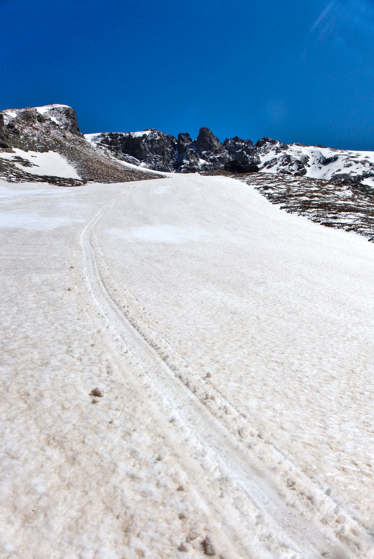 Descente en luge. Au revoir, Oreille du Loup !