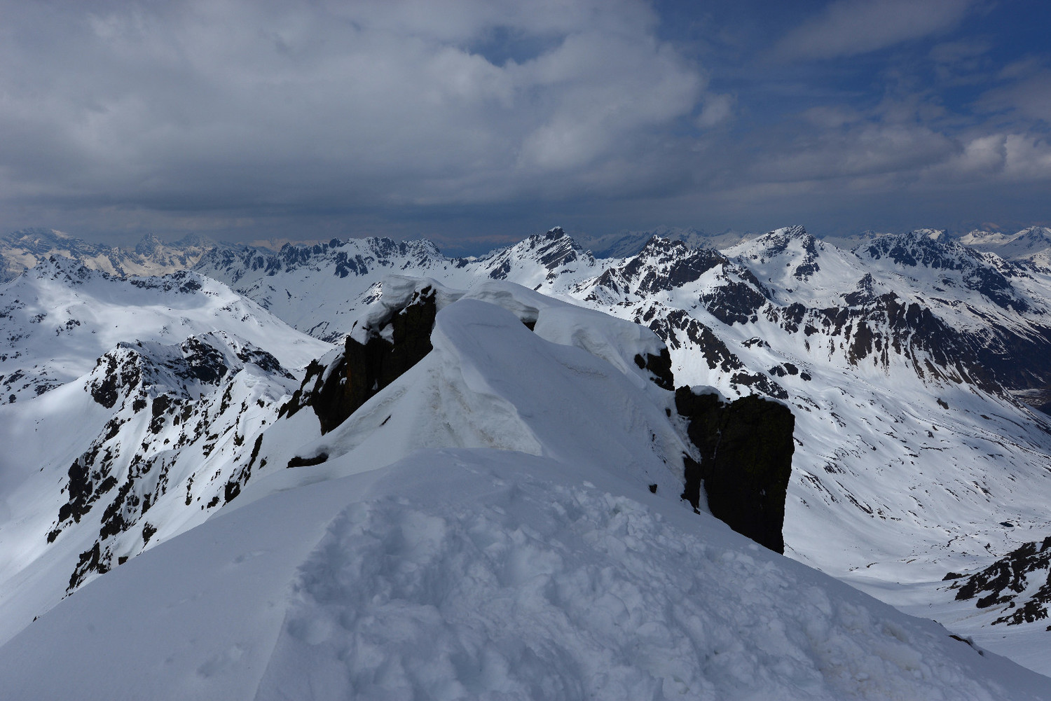 Sulla cima del Chüealphorn 3077m