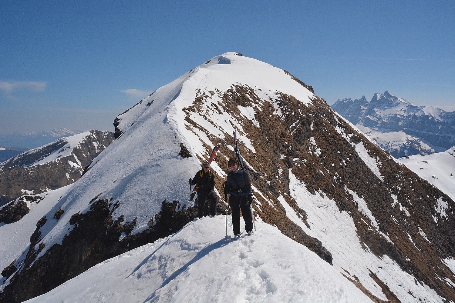 arrivée au sommet 2359 m.