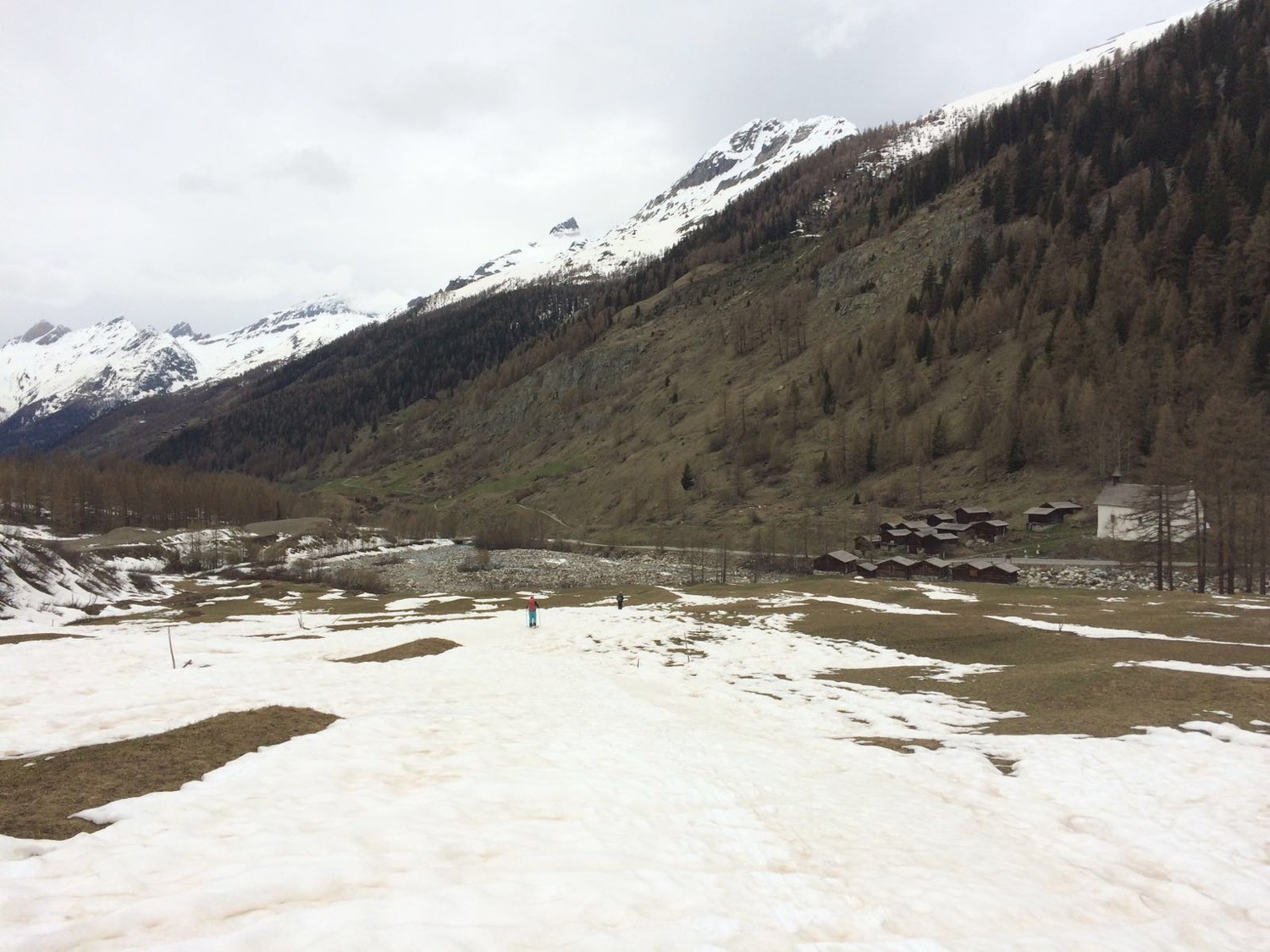 Probablement les derniers mètres de ski de l'hiver