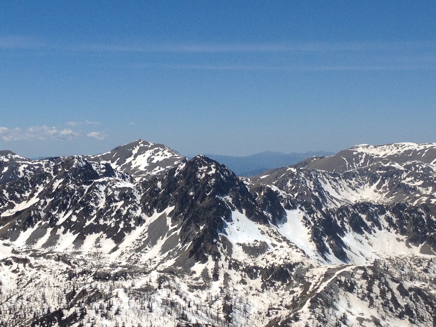 le mont Pépoiri (2674m), derrière le Caire Archas (2635m)