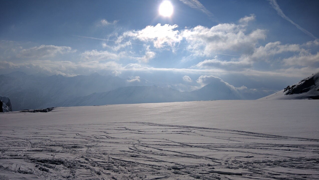 des belles lumières sur le glacier