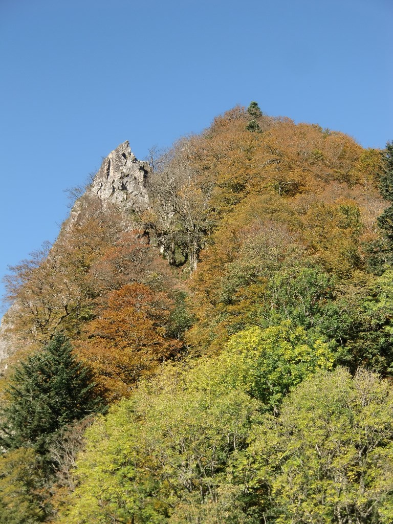 Au loin, le début de l'arête