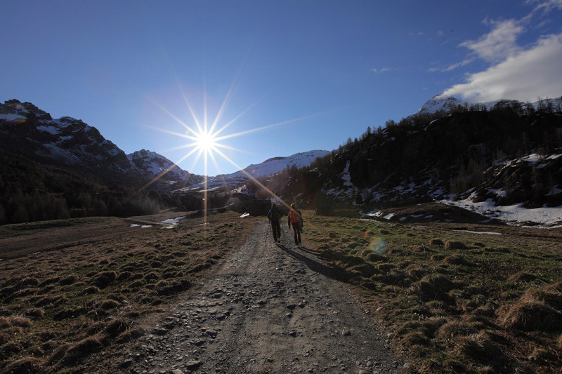 A piedi all'alpe Campascio