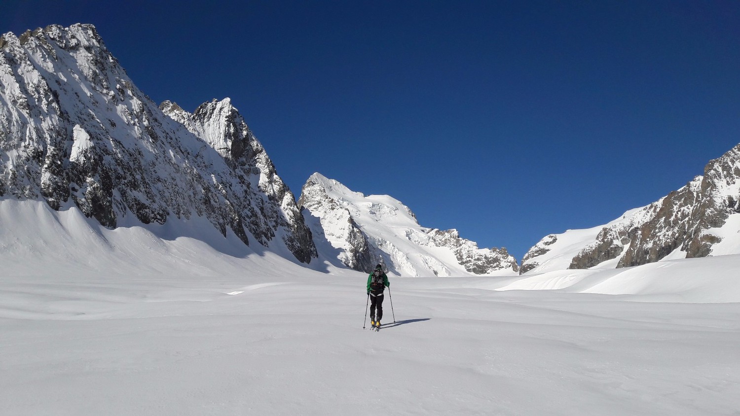 La vaste avenue du glacier Blanc