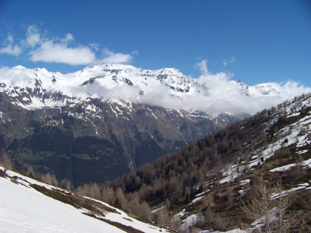 Roc Noir vu de la combe de clery.