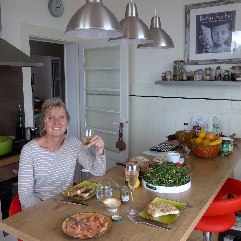 à table : saumon fumé maison et LES pissenlits !!