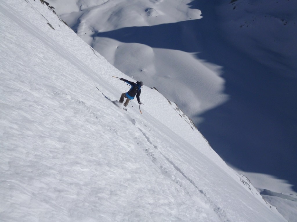 Et il enchaîne les courbes !