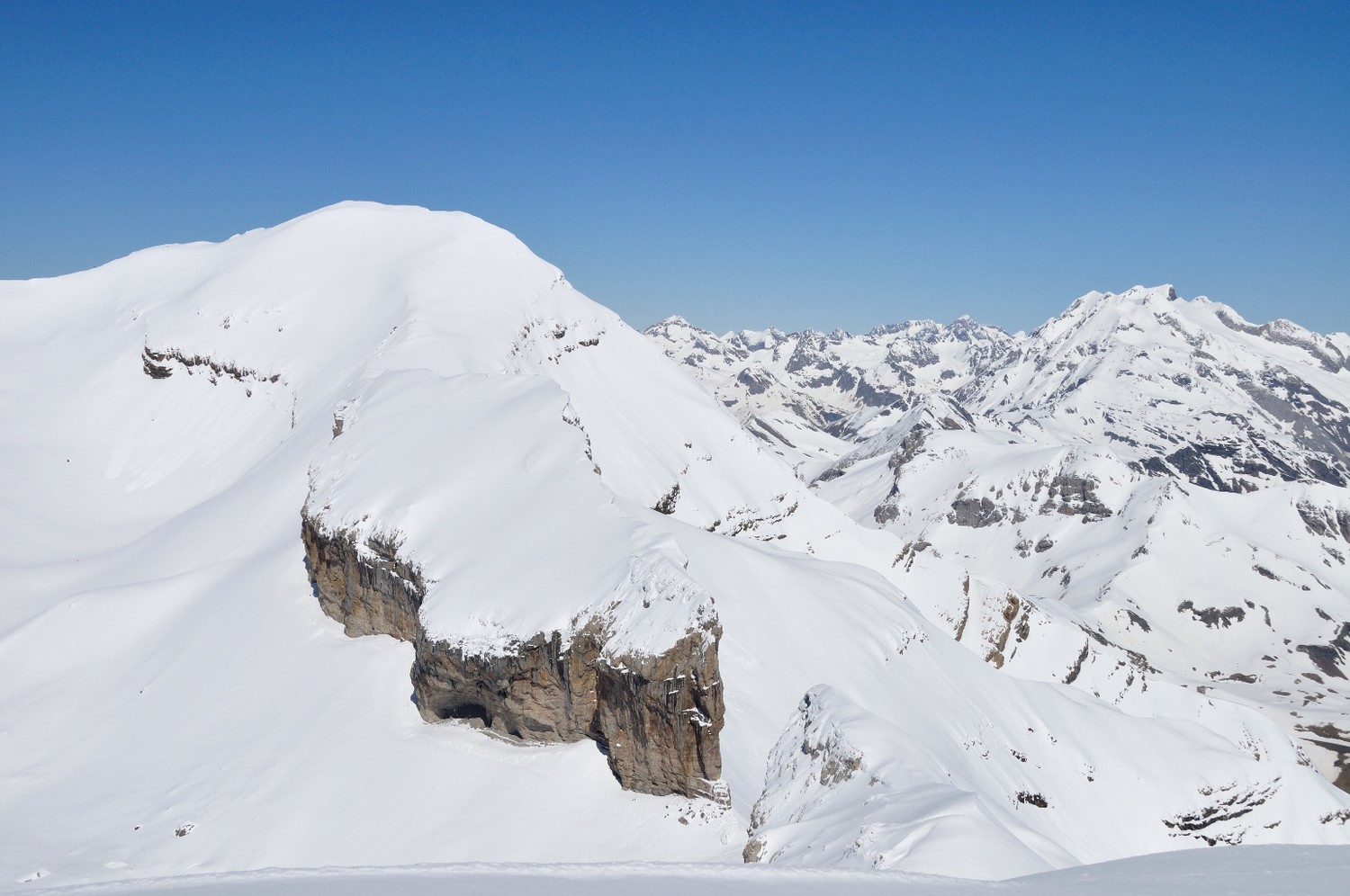 Vignemale, Taillon et Brêche vue du Casque