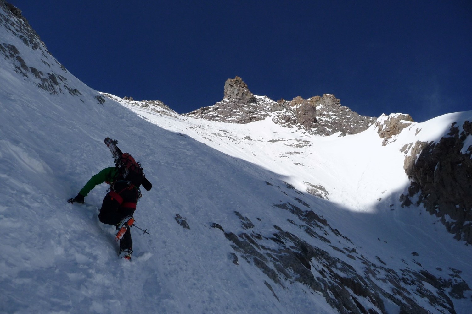 Dans la traversée raide