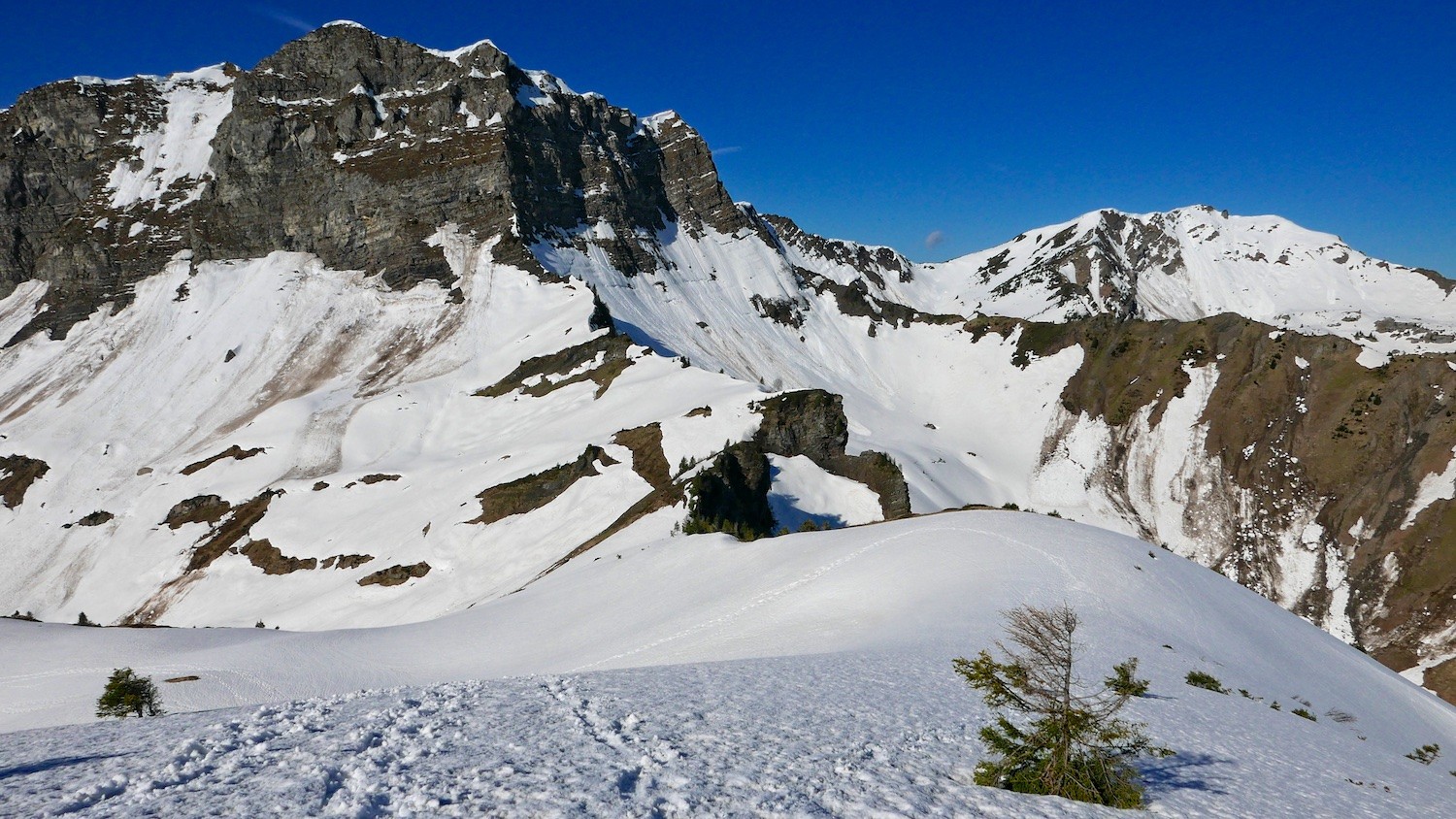 Neige aussi vers Tavaneuse