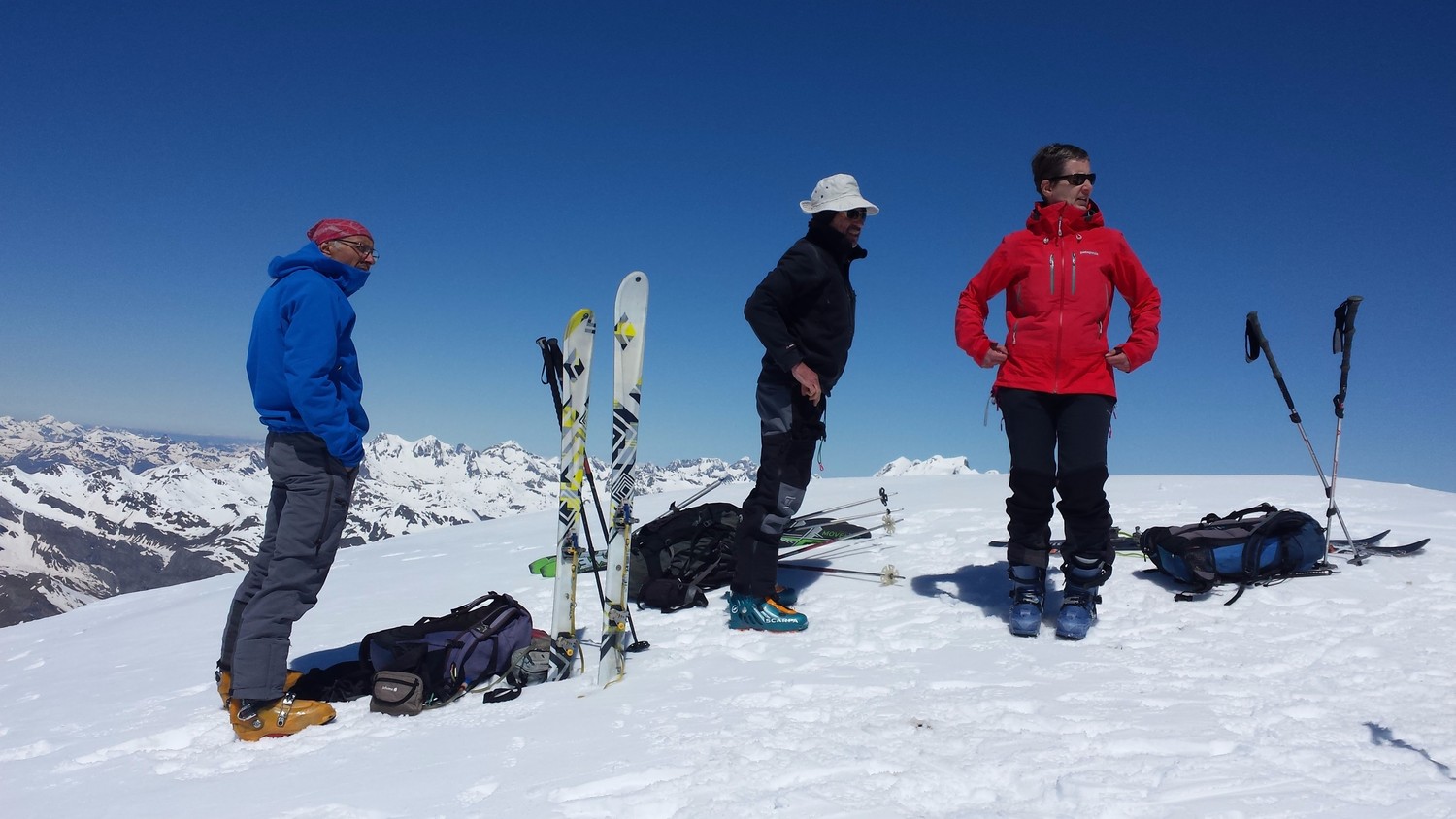 Au sommet du Taillon, Christian, Alain, Solène