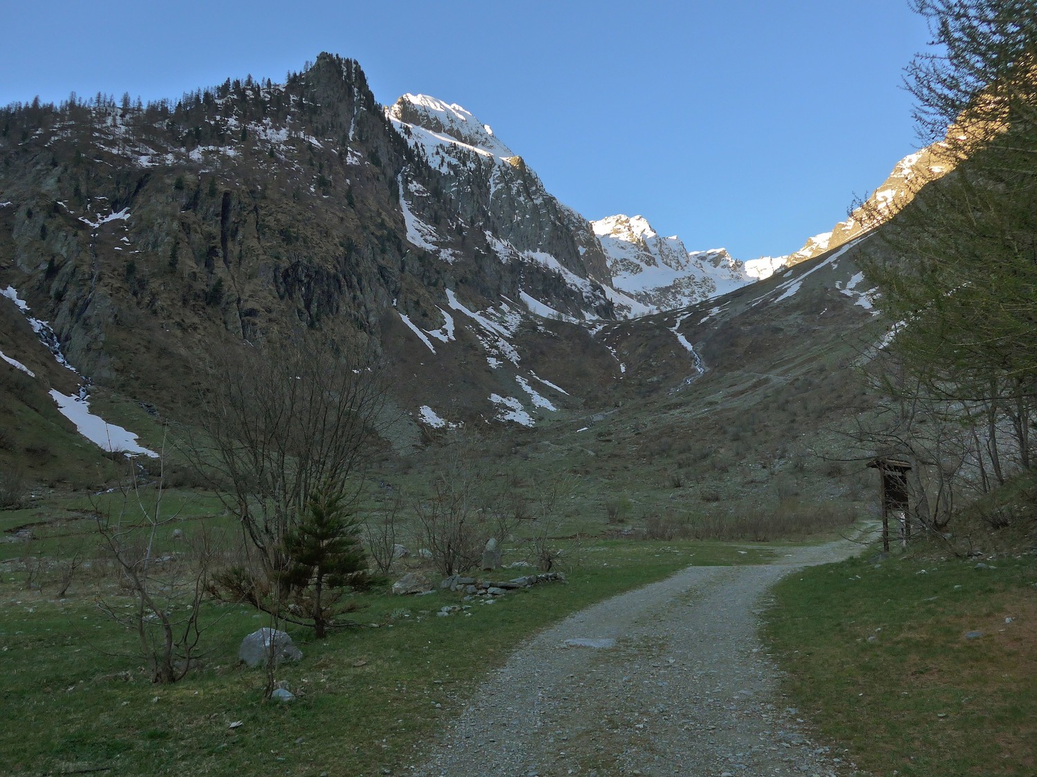 Petit portage au départ.