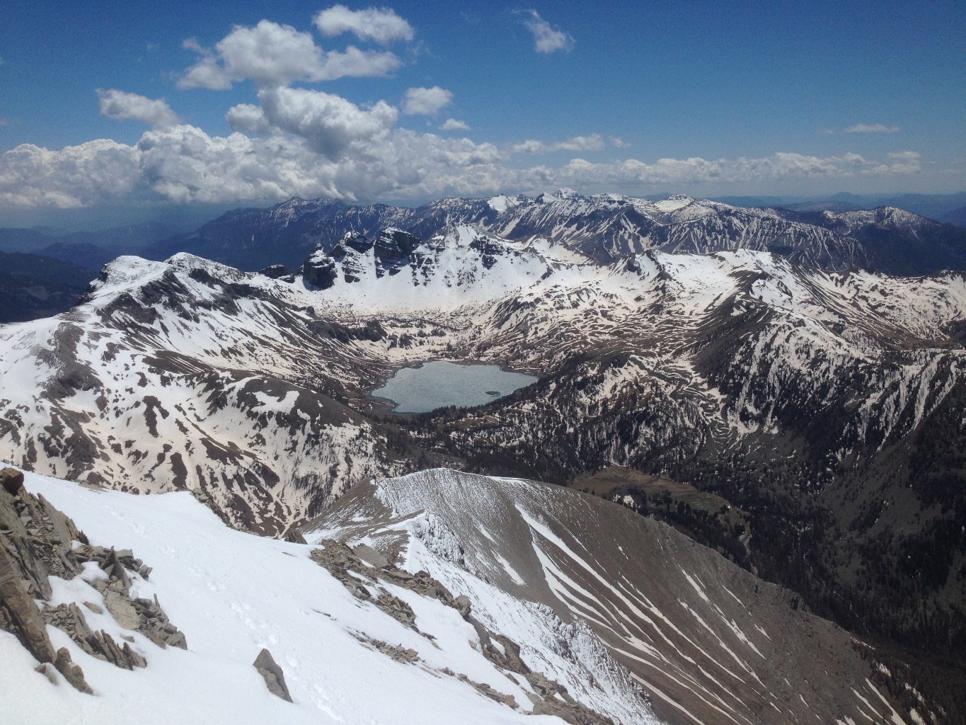 Le Lac d'Allos (2227m) et les Tours du Lac d'Allos (2745m)
