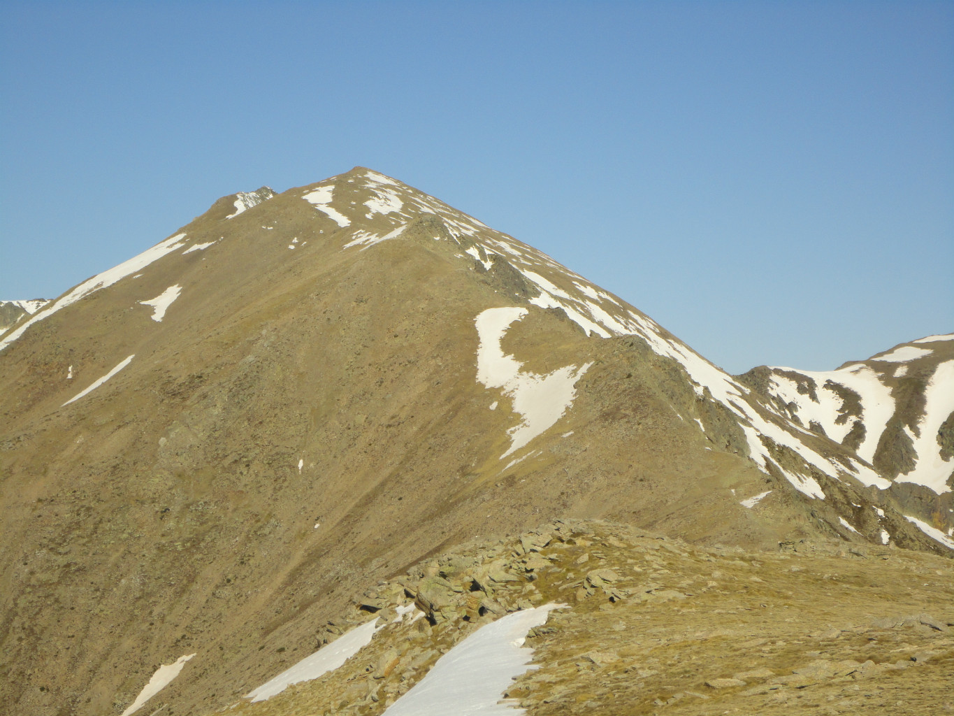 Cr^te menant au Puig del Roc Nègre
