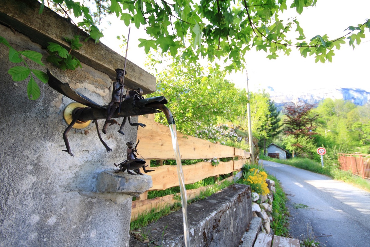 Les gardiens de la belle fontaine du Monestier