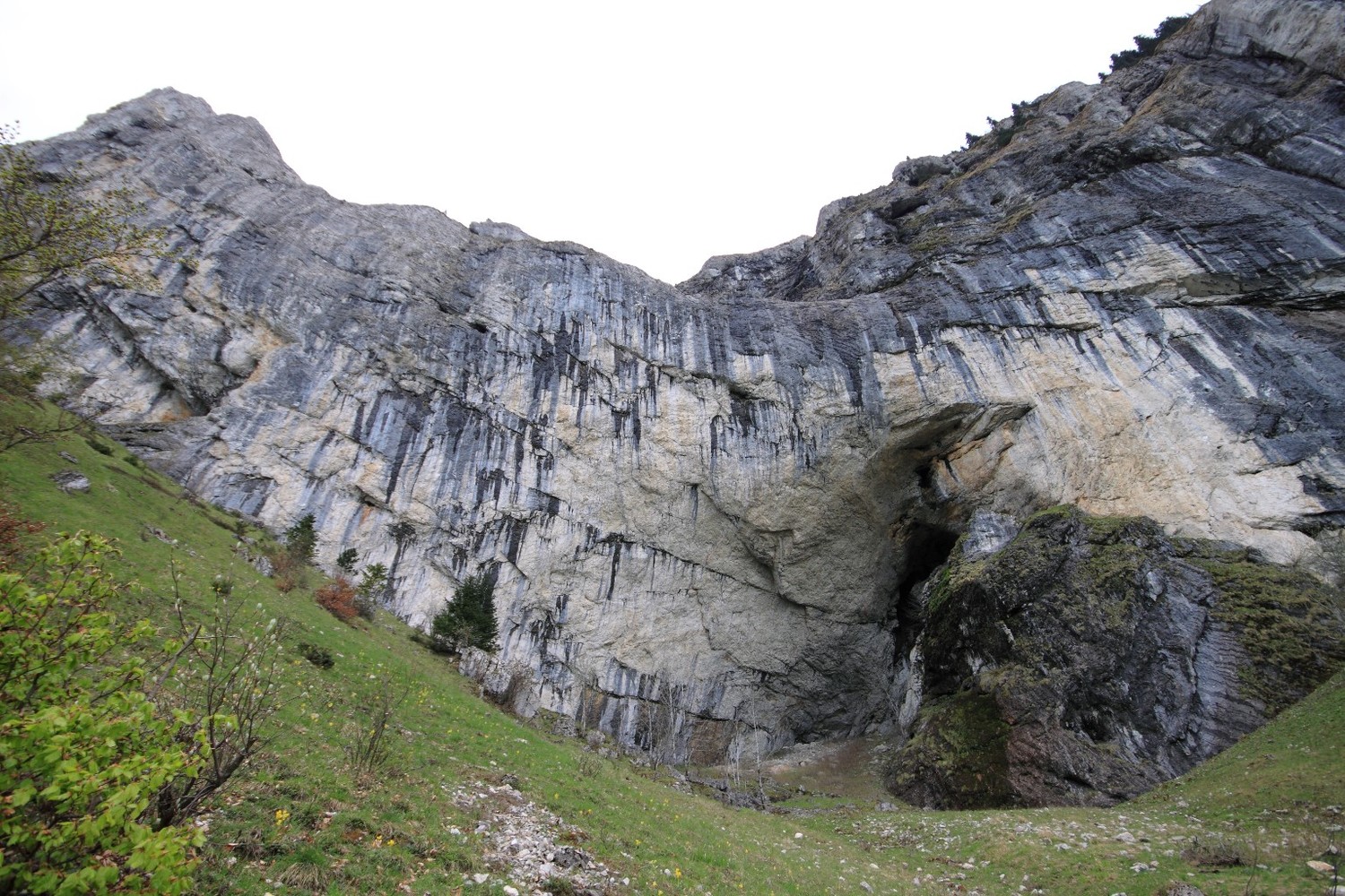 Caverne du Four de la Baume