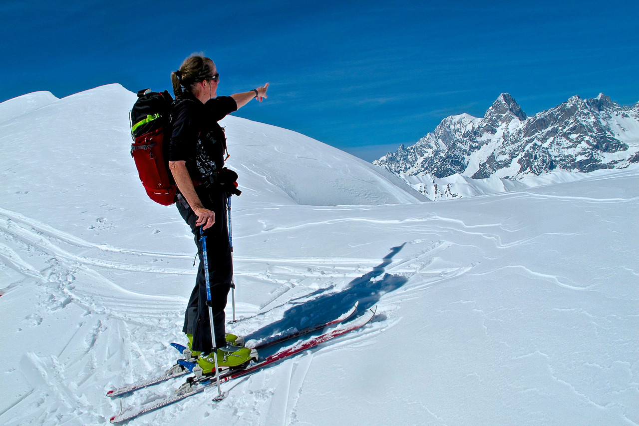 Bonne nouvelle, Mt Blanc et Grandes Jorasses sont toujours en place