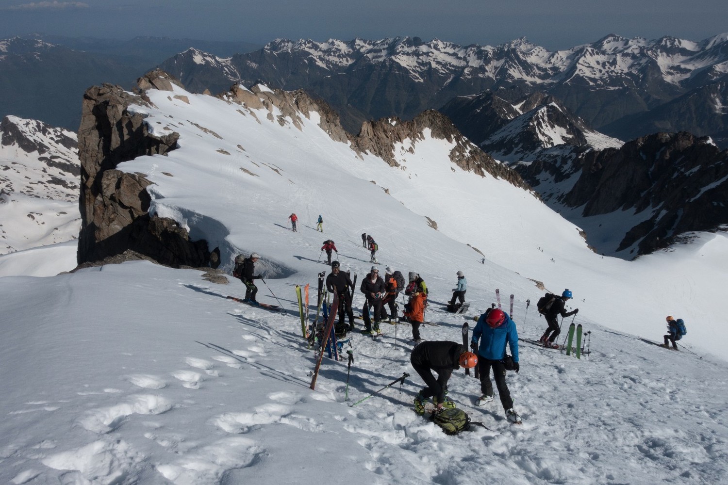 ça monte, ça descend, ça discute, ..